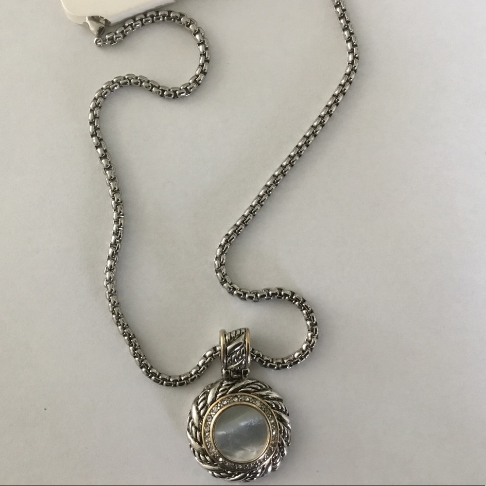 Necklace with Stones - Picture 2 of 3